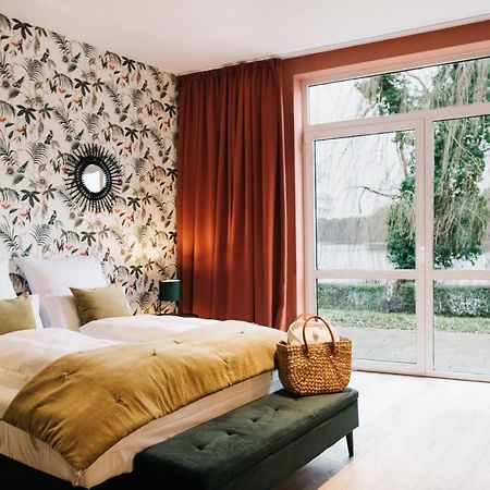 Landhaus Am See - Gaestezimmer Щраусберг Екстериор снимка